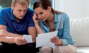 gezin met financiële zorgen